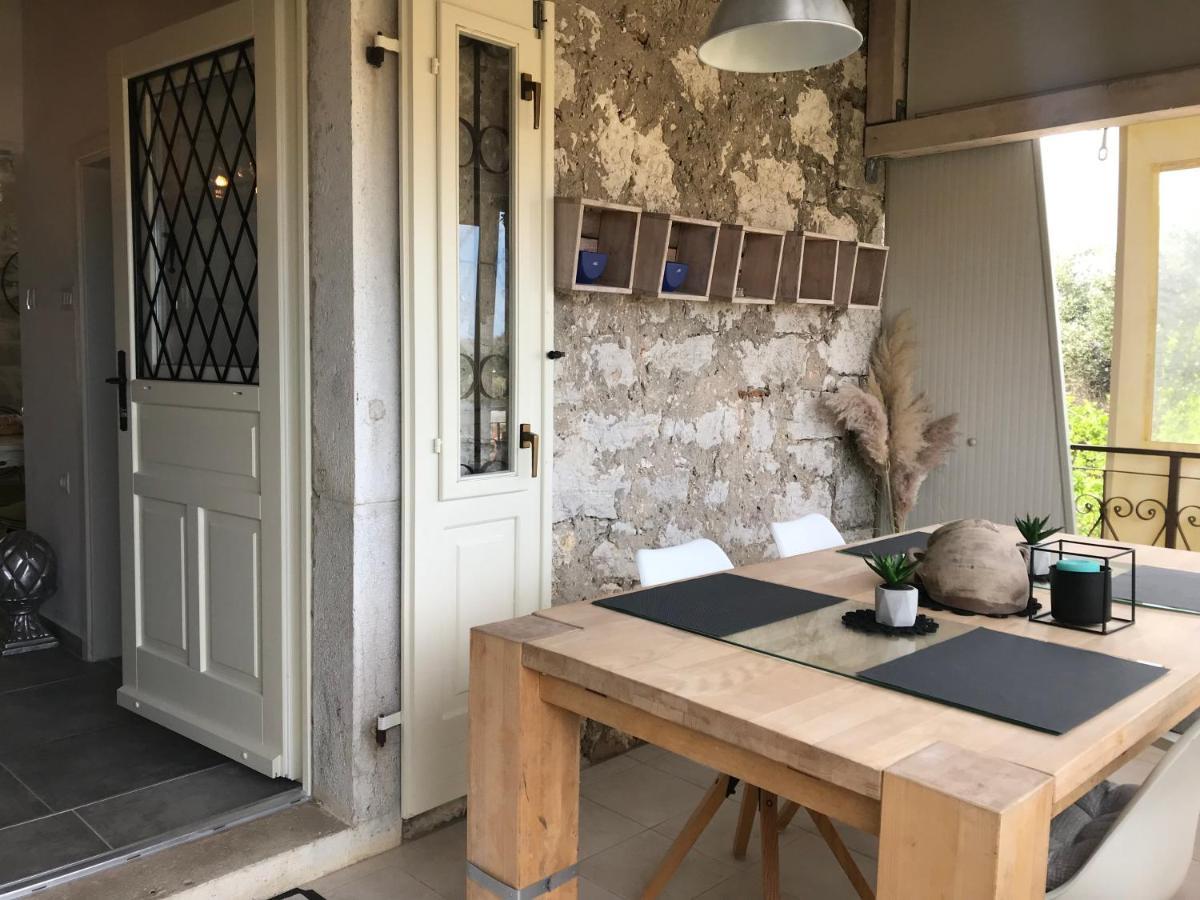 Stone House Chiara Seaview Apartment Funtana