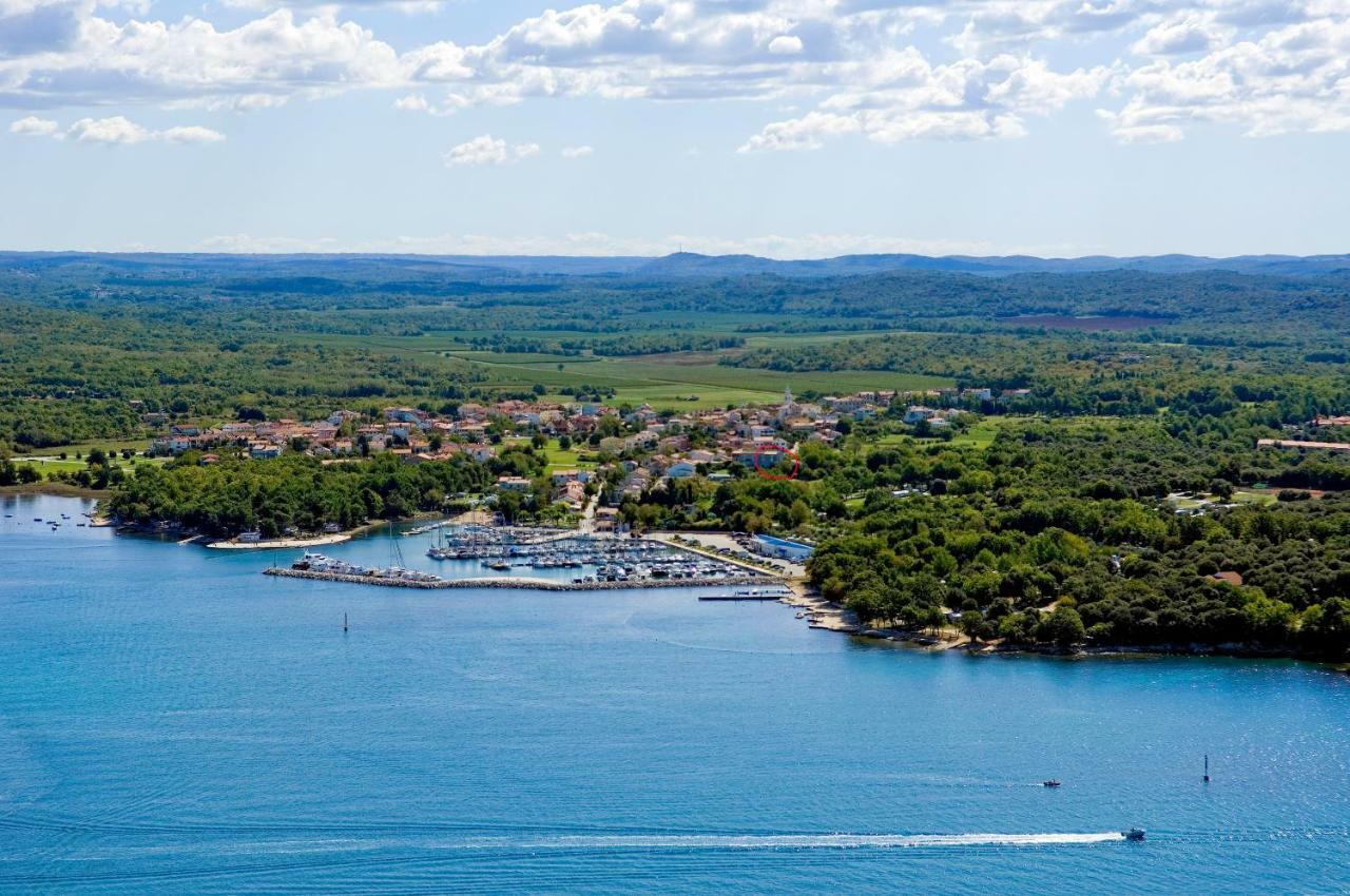 Stone House Chiara Seaview Apartment Funtana