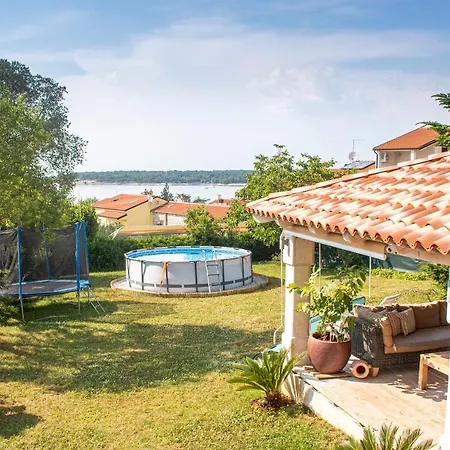 Stone House Chiara Seaview Apartment Funtana Exterior photo